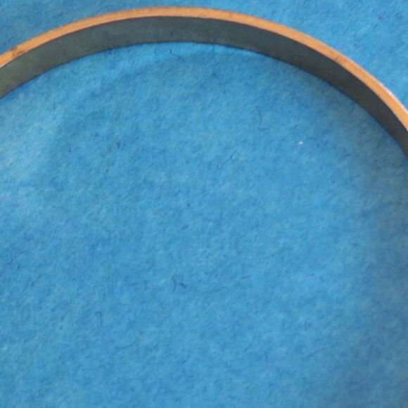 Green Enamel Bangle Bracelet Gold Tone Liner, Vintage - Picture 9 of 10